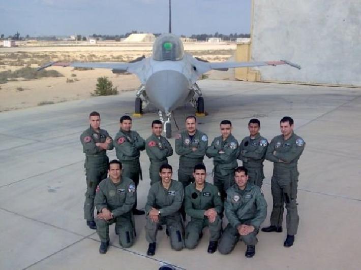 الموسوعة الاضخم لطائرات F-16 مصرية File