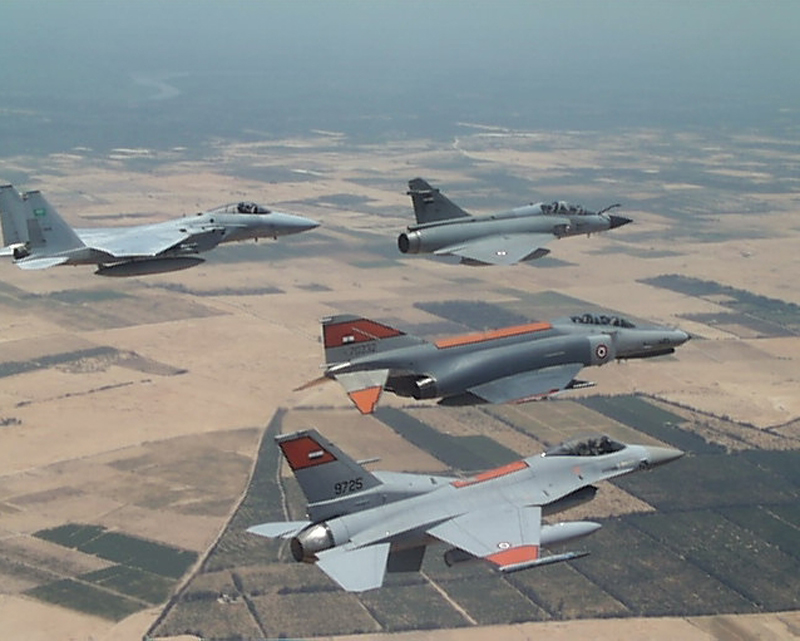 الموسوعة الاضخم لطائرات F-16 مصرية 9725