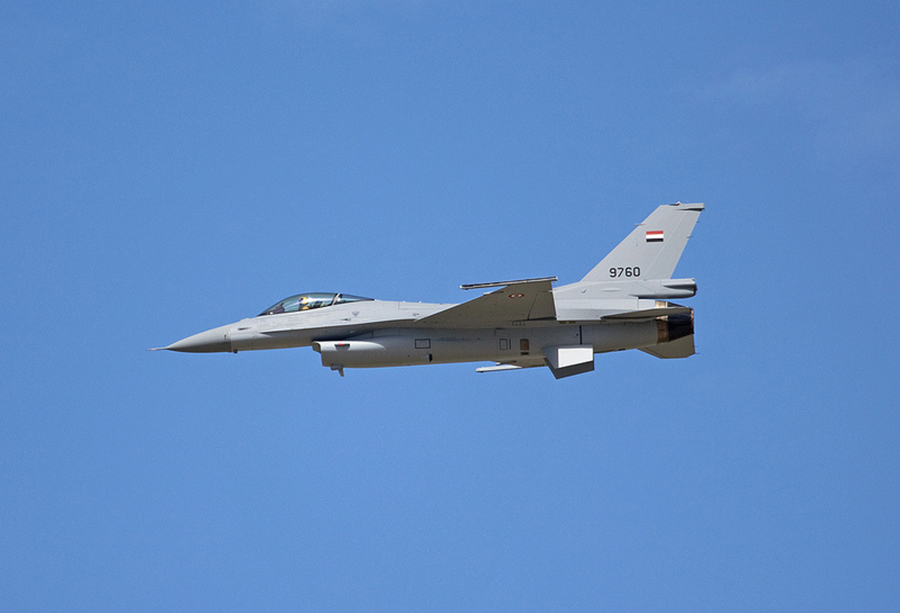 الموسوعة الاضخم لطائرات F-16 مصرية 9760