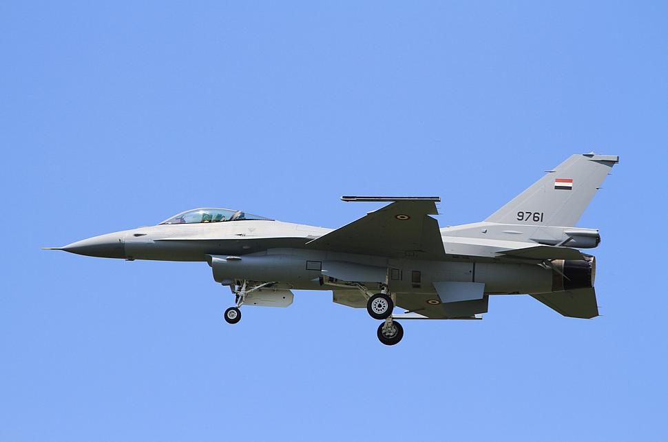 الموسوعة الاضخم لطائرات F-16 مصرية 9761