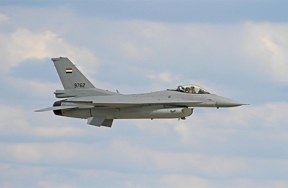 الموسوعة الاضخم لطائرات F-16 مصرية 9762-1531955397