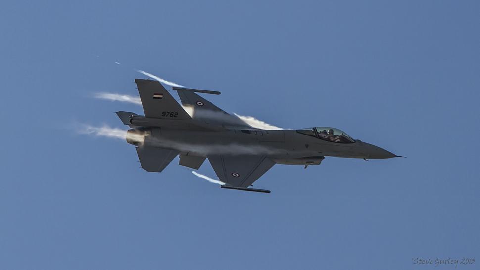الموسوعة الاضخم لطائرات F-16 مصرية 9762