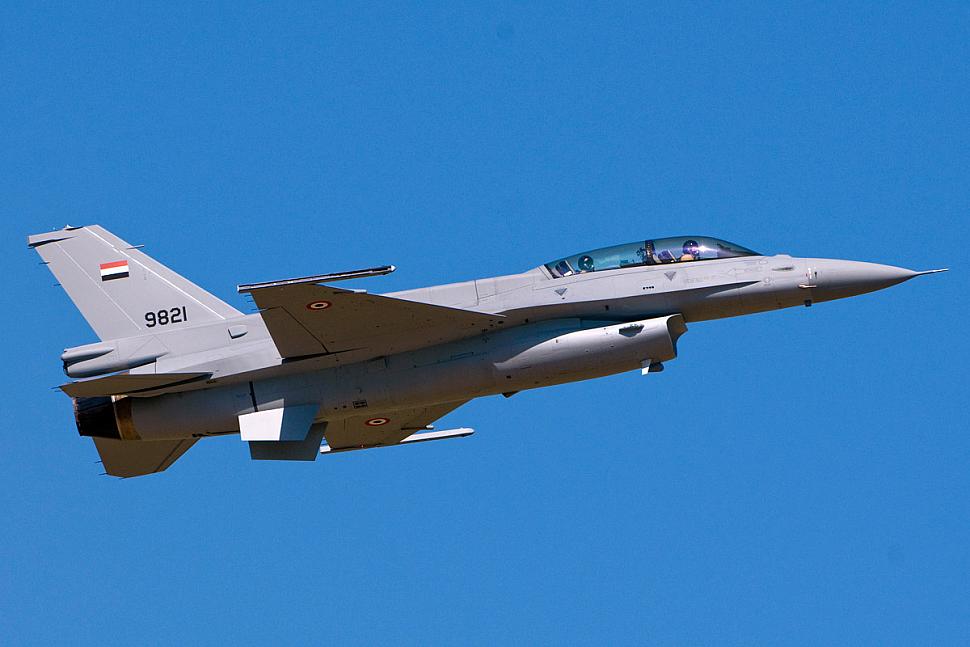 الموسوعة الاضخم لطائرات F-16 مصرية 9821