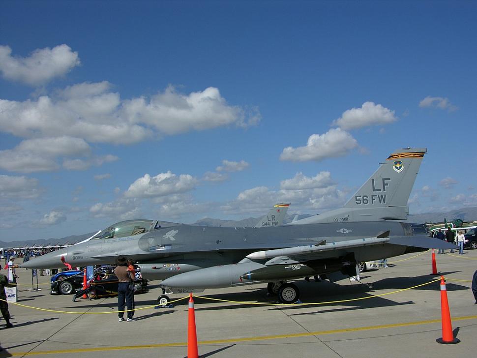 F-16C89-205656thFWLukeAFBMar053